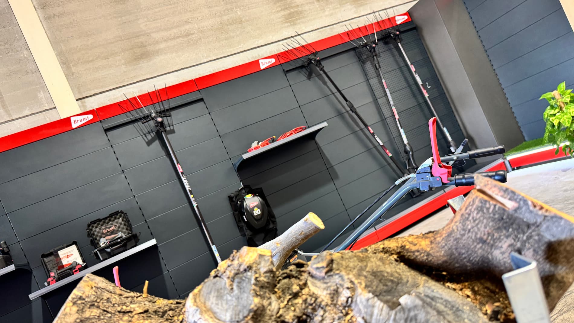 foto interior tienda Brumi en alcala la real (Jaén)